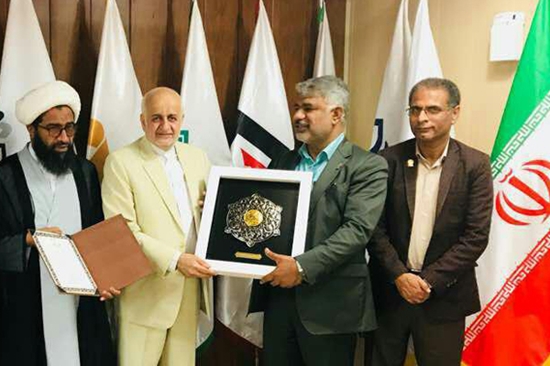 اعطای,نشان,عالی,کنگره,امام‌سجاد(ع),شهردار,بندرعباس,محمدعلی لبخندان,عباس امینی‌زاده, 